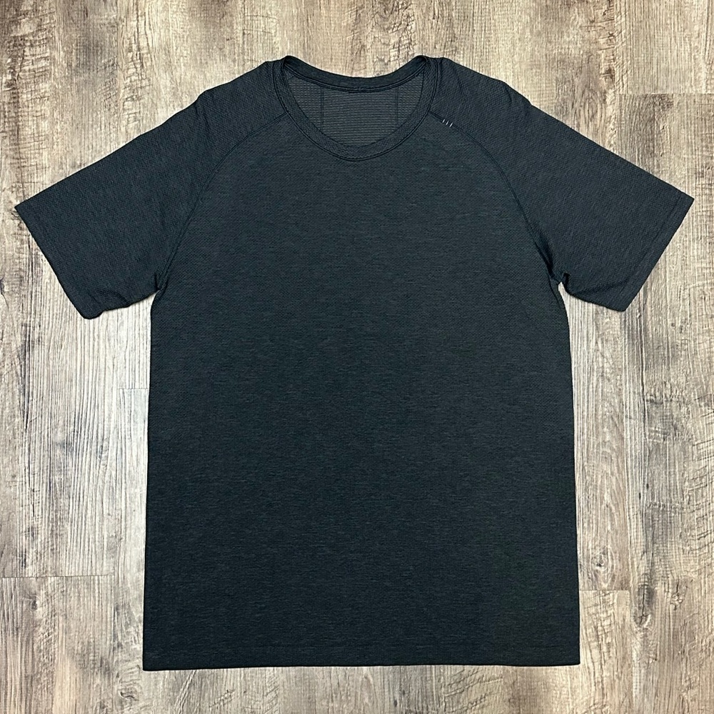 Lululemon Metal Vent Tech Short-sleeve Shirt Men's Size L